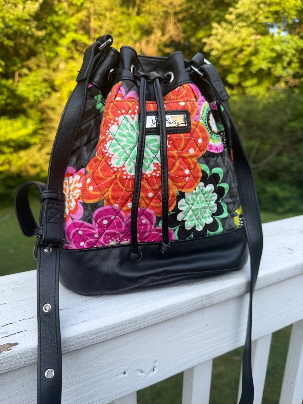 Vera Bradley Ziggy Zinnia Bucket Crossbody Bag Quilted Drawstring Retired